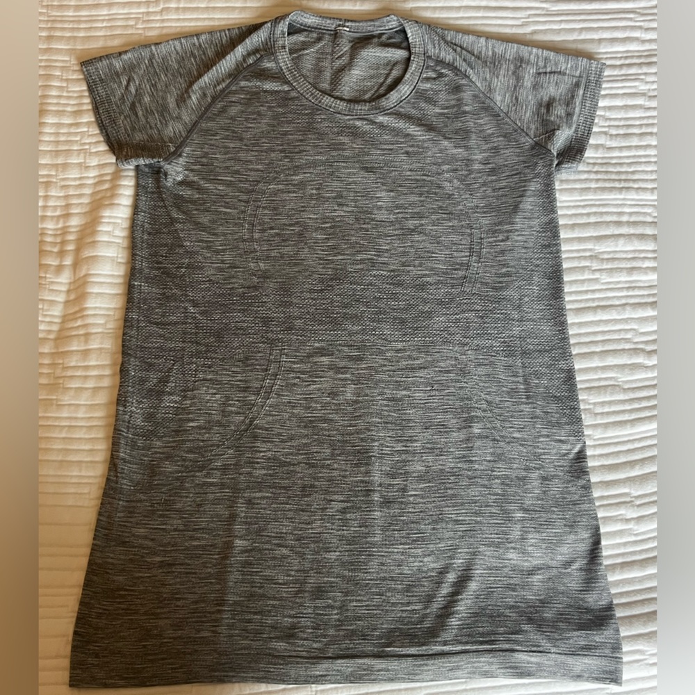 Lululemon Tee Women’s Grey Size 12